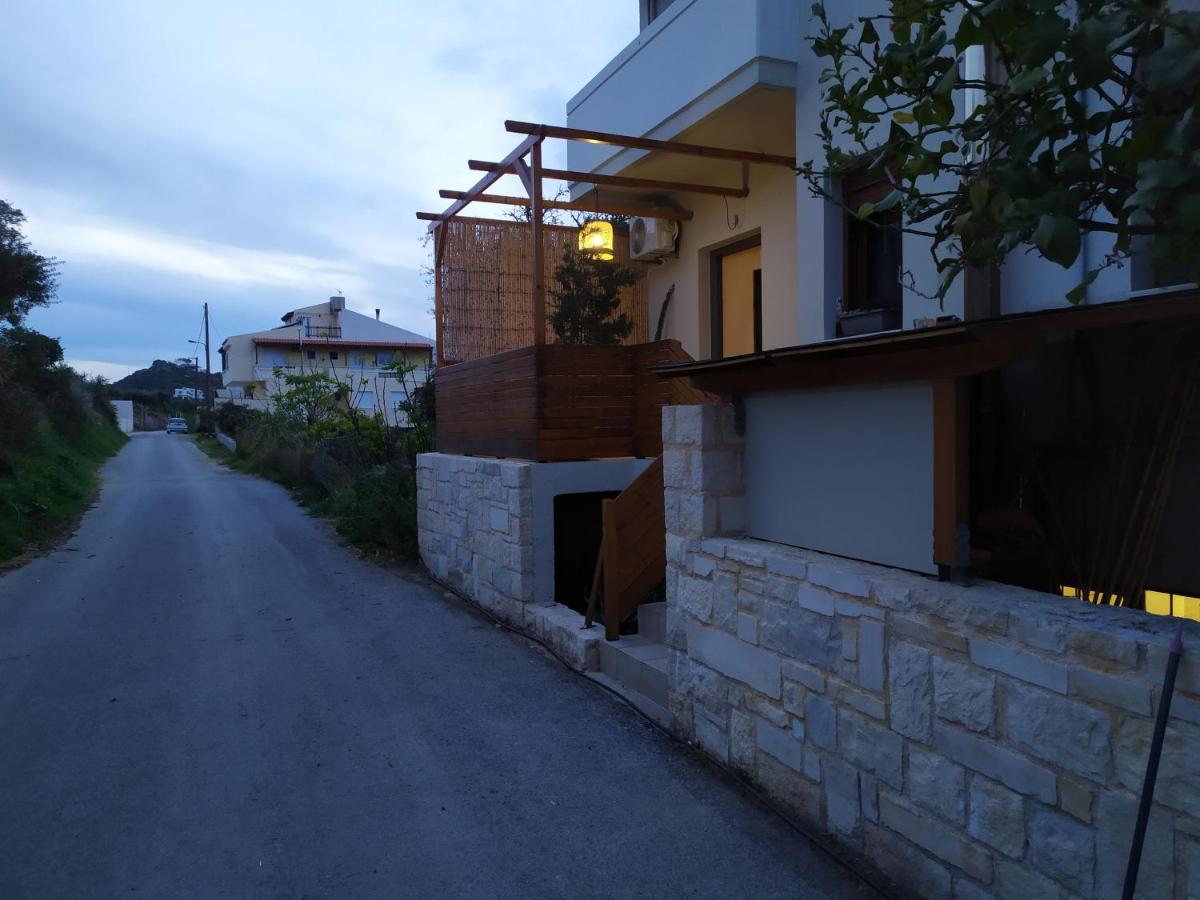 Giodriana Cozy Studio Agia Marina  Luaran gambar